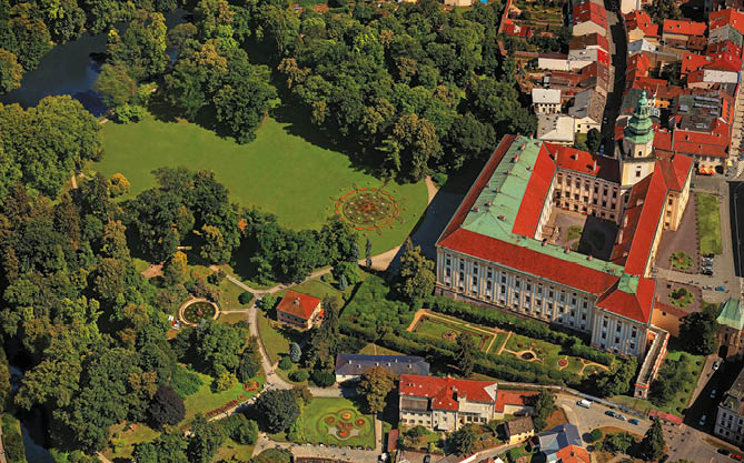 Kniha “PLZE - Libor Sv  ek" - vyd n  2., rok 2015 Photographer: Libor Svacek; box@fotosvacek.cz; Mobile: +420 602428001; 