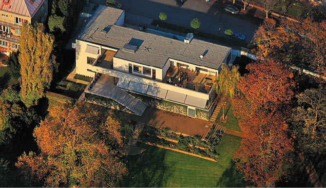 Kniha “ ESK REPUBLIKA LETECK  - Libor Sv  ek" - vyd n  1., rok 2014 Photographer: Libor Svacek; box@fotosvacek.cz; Mobile: +420 602428001; 