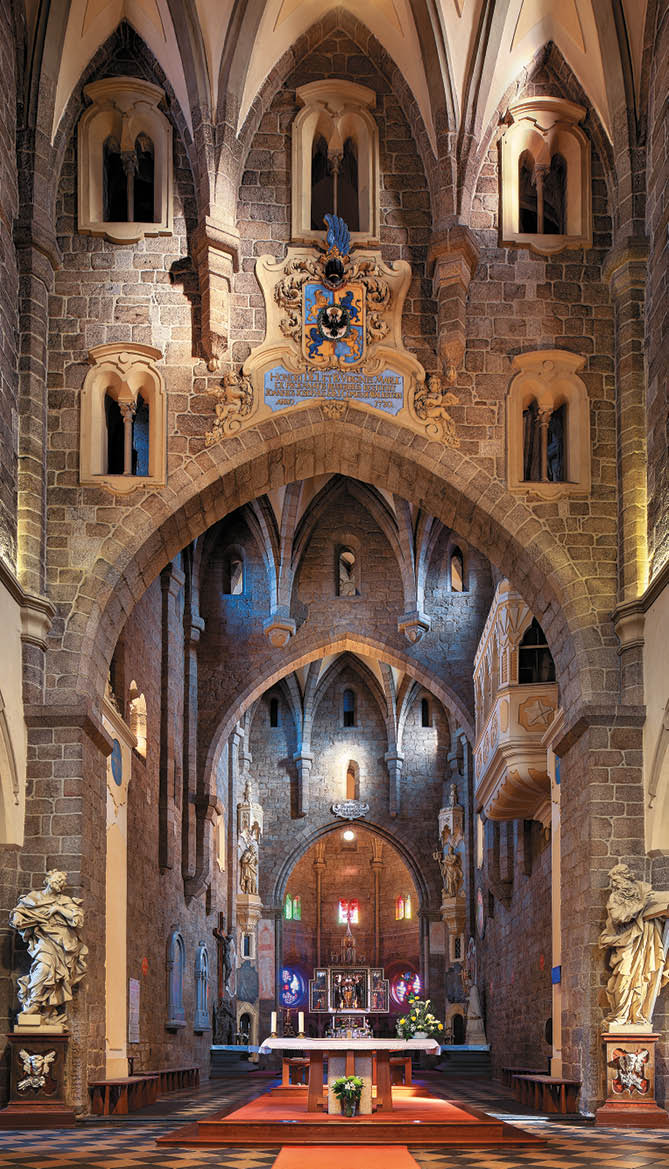 Kniha “PLZE - Libor Sv  ek" - vyd n  2., rok 2015 Photographer: Libor Svacek; box@fotosvacek.cz; Mobile: +420 602428001; 