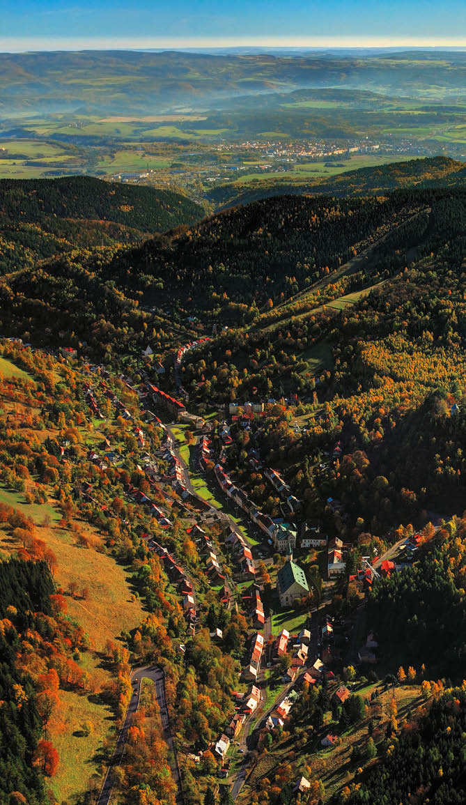 Kniha “ ESK REPUBLIKA LETECK  - Libor Sv  ek" - vyd n  1., rok 2014 Photographer: Libor Svacek; box@fotosvacek.cz; Mobile: +420 602428001; 