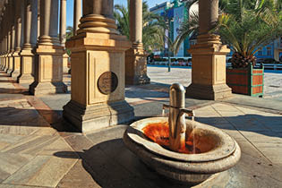 Kniha “PLZE - Libor Sv  ek" - vyd n  2., rok 2015 Photographer: Libor Svacek; box@fotosvacek.cz; Mobile: +420 602428001; 