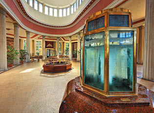 Kniha “PLZE - Libor Sv  ek" - vyd n  2., rok 2015 Photographer: Libor Svacek; box@fotosvacek.cz; Mobile: +420 602428001; 