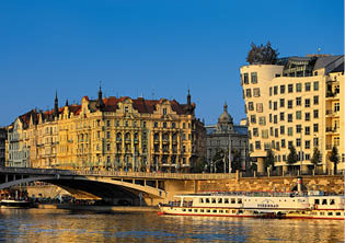 Kniha “VLTAVA - Libor Svacek" - vydani 1., rok 2011 Photographer: Libor Svacek; box@fotosvacek.cz; Mobile: +420 602428001; 