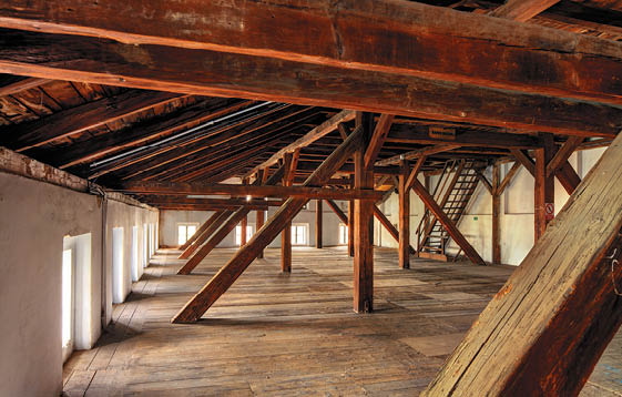 Kniha “PLZE - Libor Sv  ek" - vyd n  2., rok 2015 Photographer: Libor Svacek; box@fotosvacek.cz; Mobile: +420 602428001; 