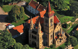 Kniha “CESKE BUDEJOVICE - Libor Svacek" - vydani 1., rok 2012 Photographer: Libor Svacek; box@fotosvacek.cz; Mobile: +420 602428001; 